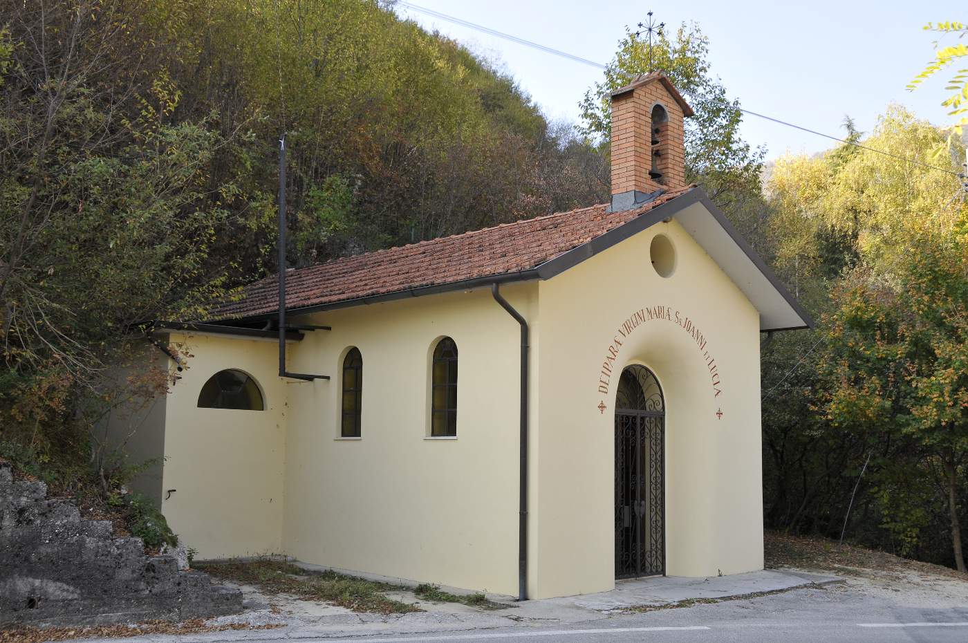 Fregona-Cappella-di-San-Giovanni-e-Santa-Lucia