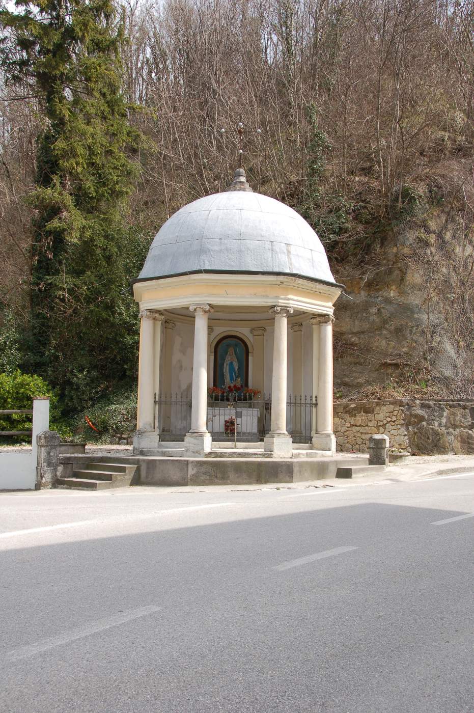 Tarzo-Sacello-della-Madonna