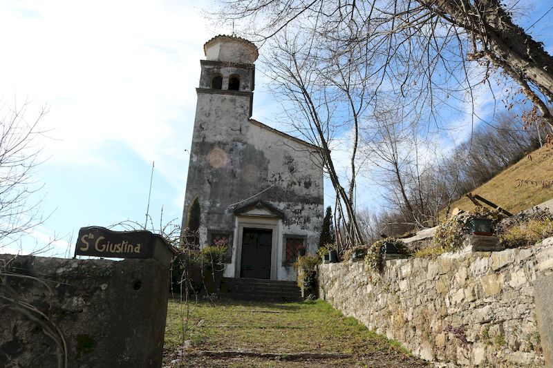 Cison-di-Valmarino-chiesa-Santa-Giustina