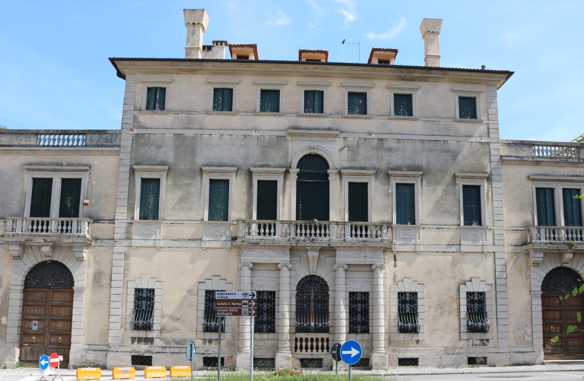 Palazzo-Lioni-Althan-Doro